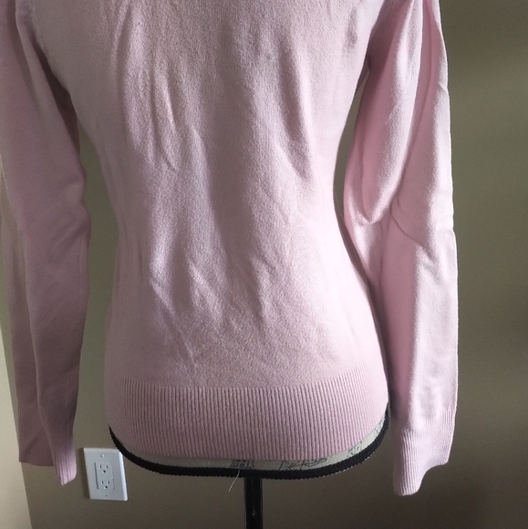 Eruner Pastel Pink Turtleneck Sweater - Picture 3 of 5